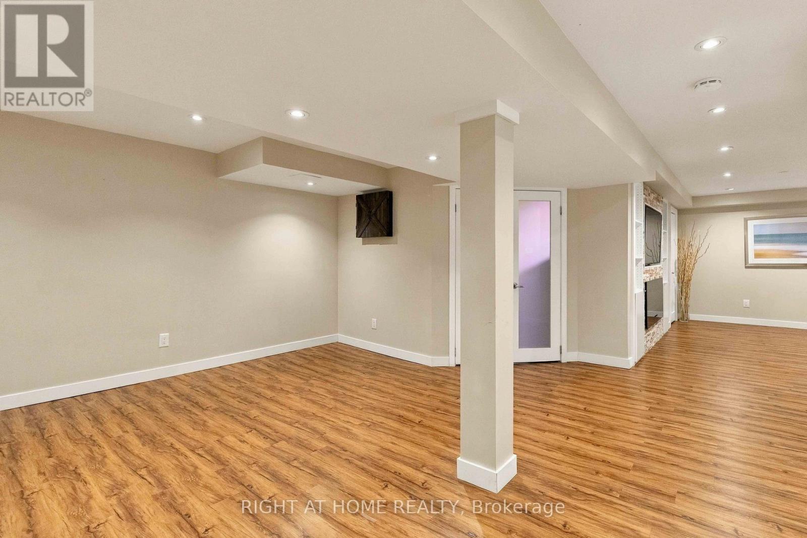 1355 BOULDER CREEK CRESCENT - 41