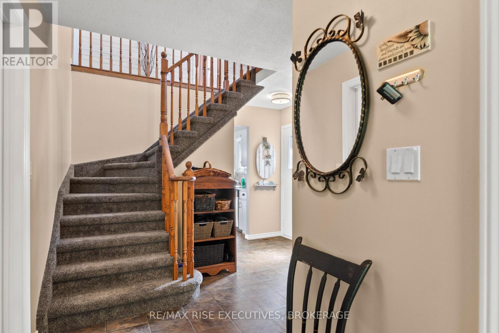 149 GRENADIER DRIVE - 5