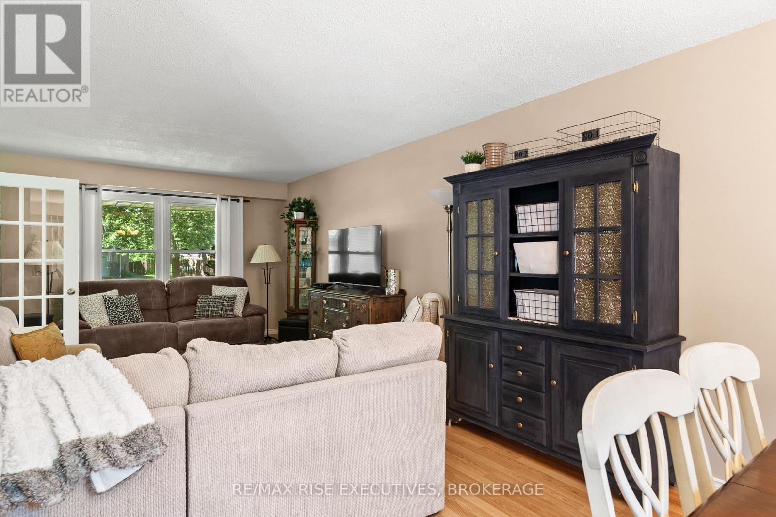 149 GRENADIER DRIVE - 9