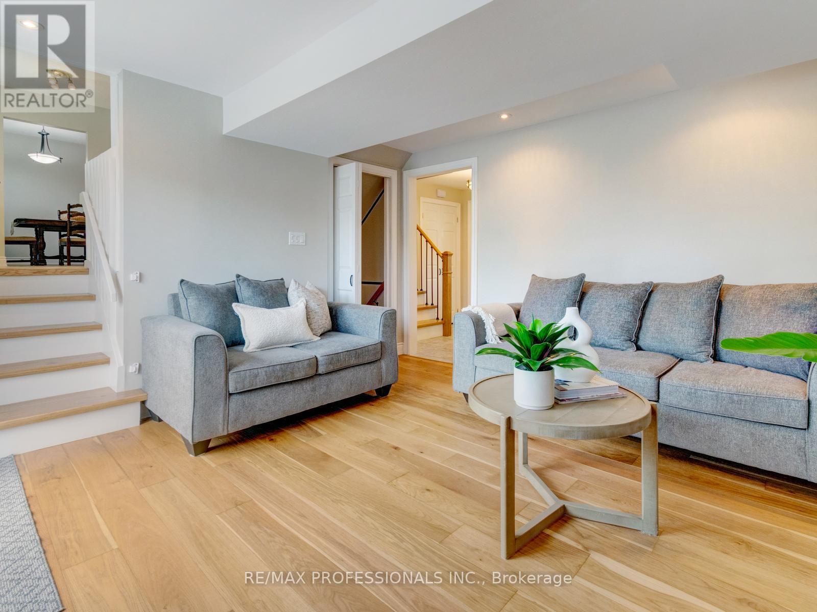 652 MEADOW LANE - 7