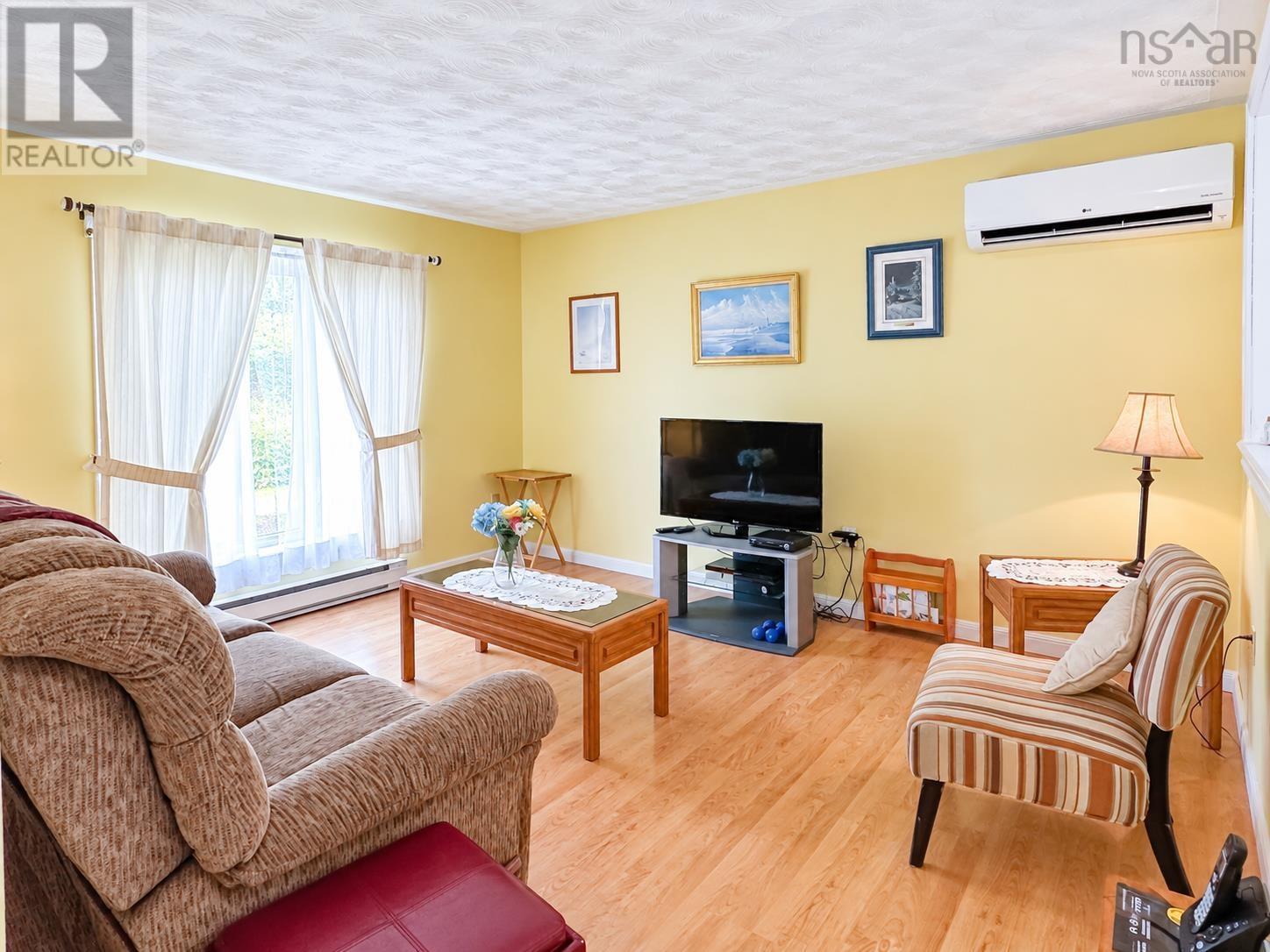 30 Sherry Avenue, Kentville — photo 5