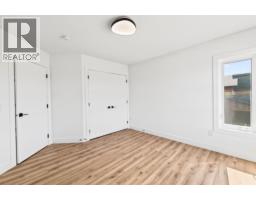 33 Thatcher Avenue, Red Deer, AB T4P0Y5 Photo 27