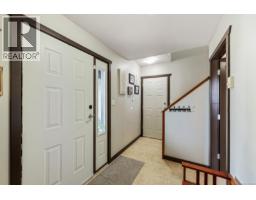 2735 Rydal Ave, Cumberland, BC V0R1S0 Photo 19