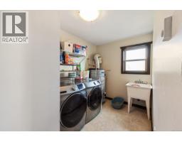 2735 Rydal Ave, Cumberland, BC V0R1S0 Photo 21