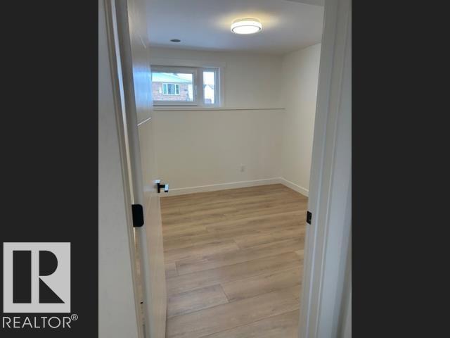 10418 154 ST NW - 29