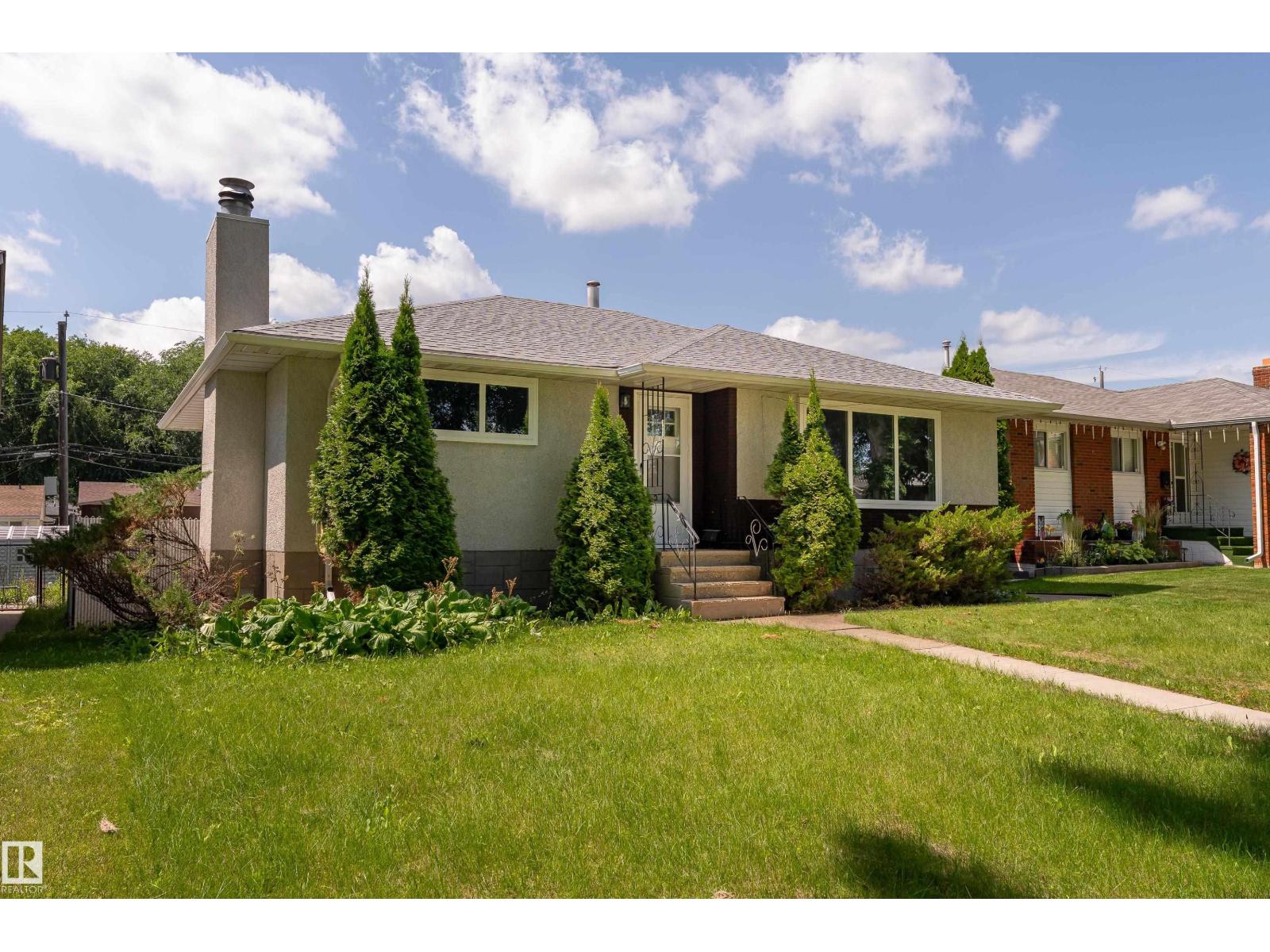 12224 55 ST NW, Newton, Edmonton photo 2