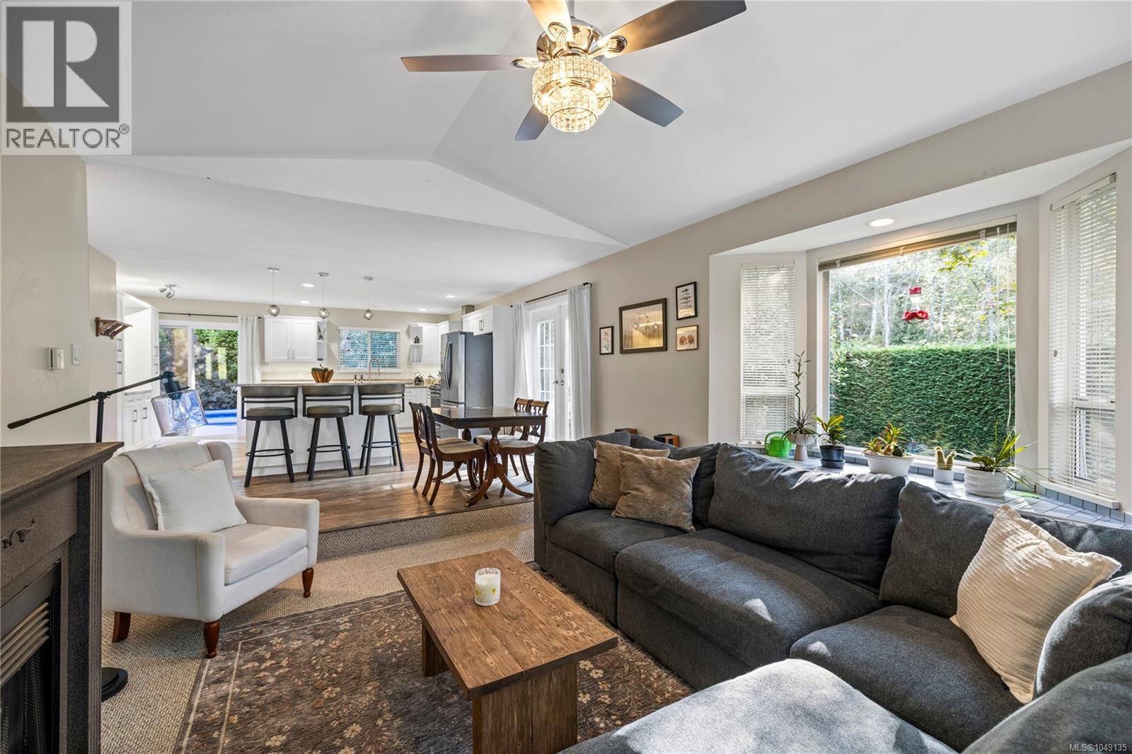 1564 Hurford Ave - 13