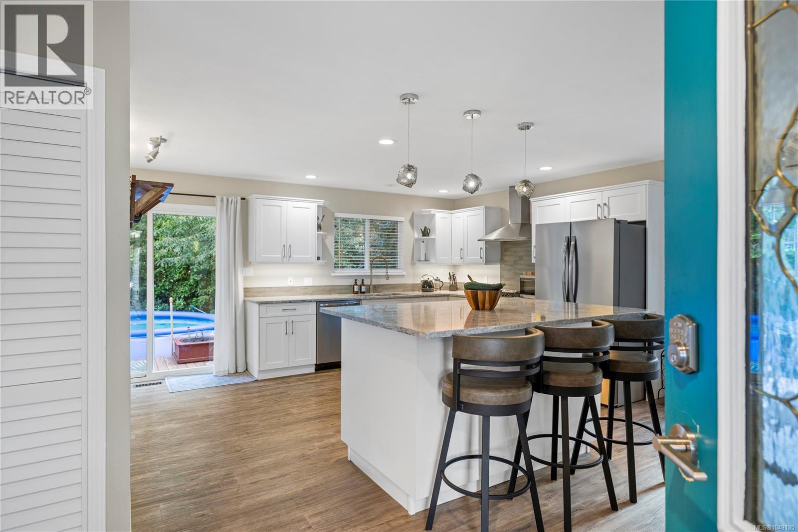1564 Hurford Ave - Image 14