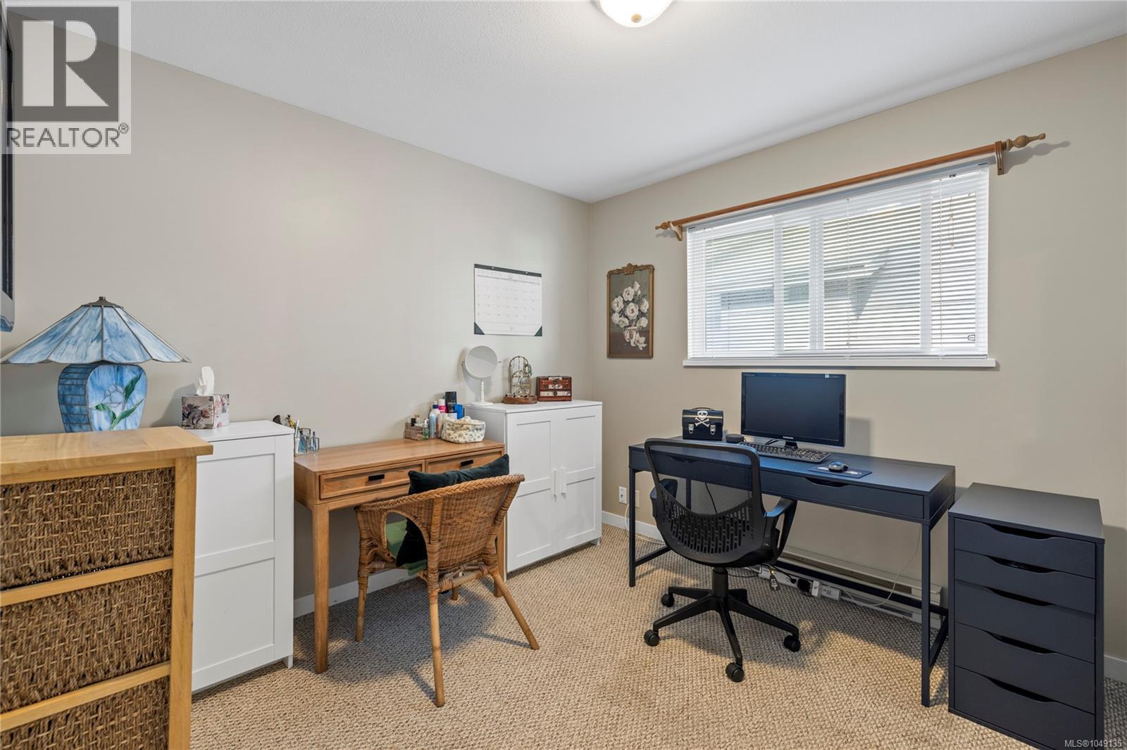 1564 Hurford Ave - Image 26