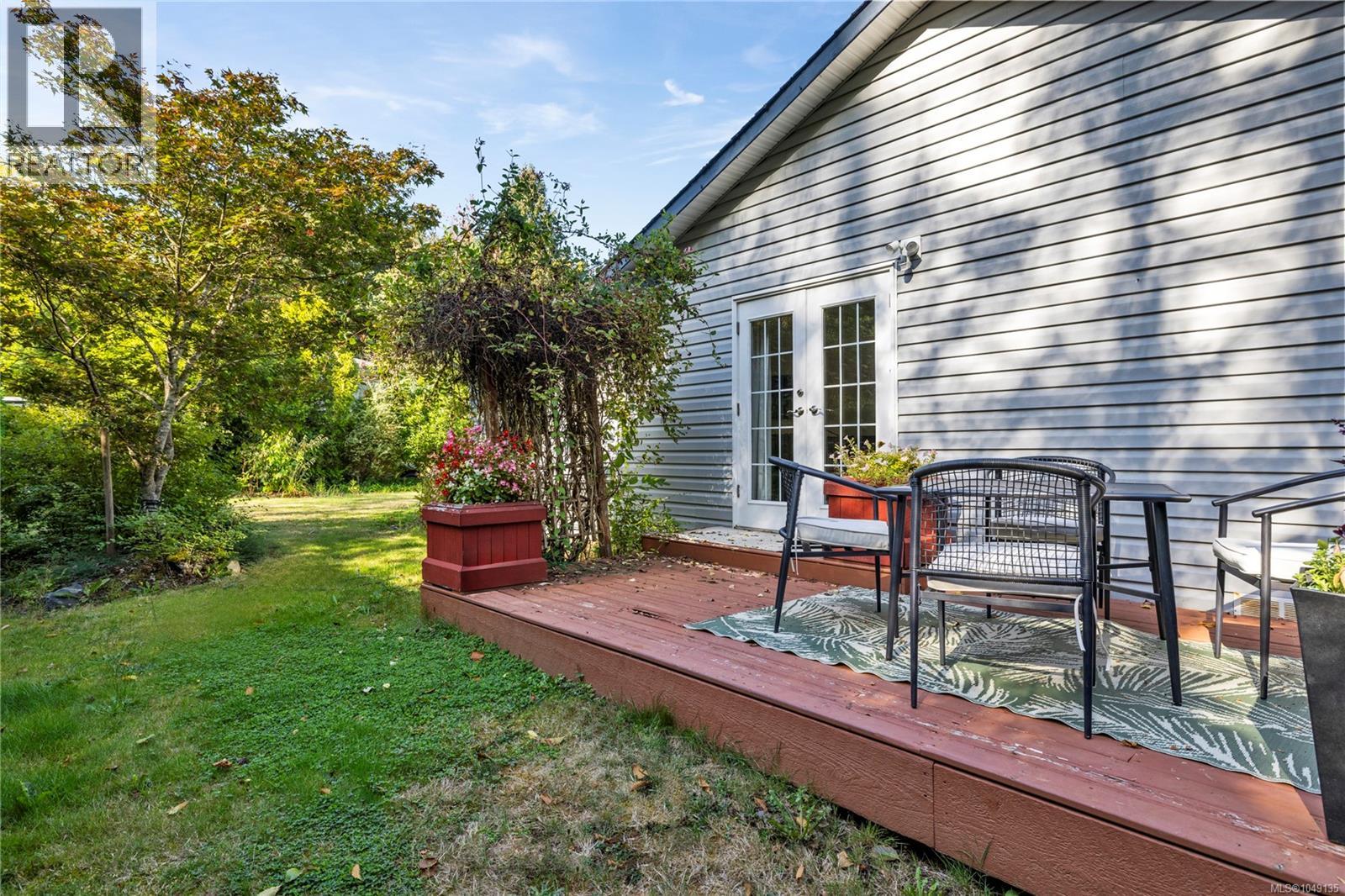 1564 Hurford Ave - 33