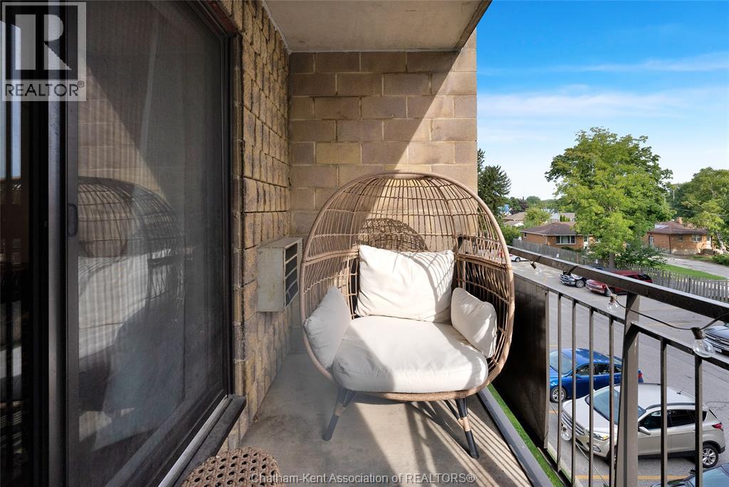 #312 150 Park AVENUE East - 27