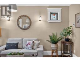 2pc Bathroom - 50 Wexford Avenue S, Hamilton, ON L8K2N6 Photo 8