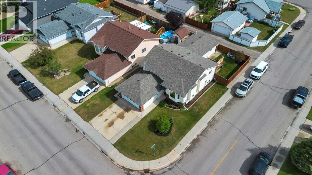 303 Strathaven Drive - 10