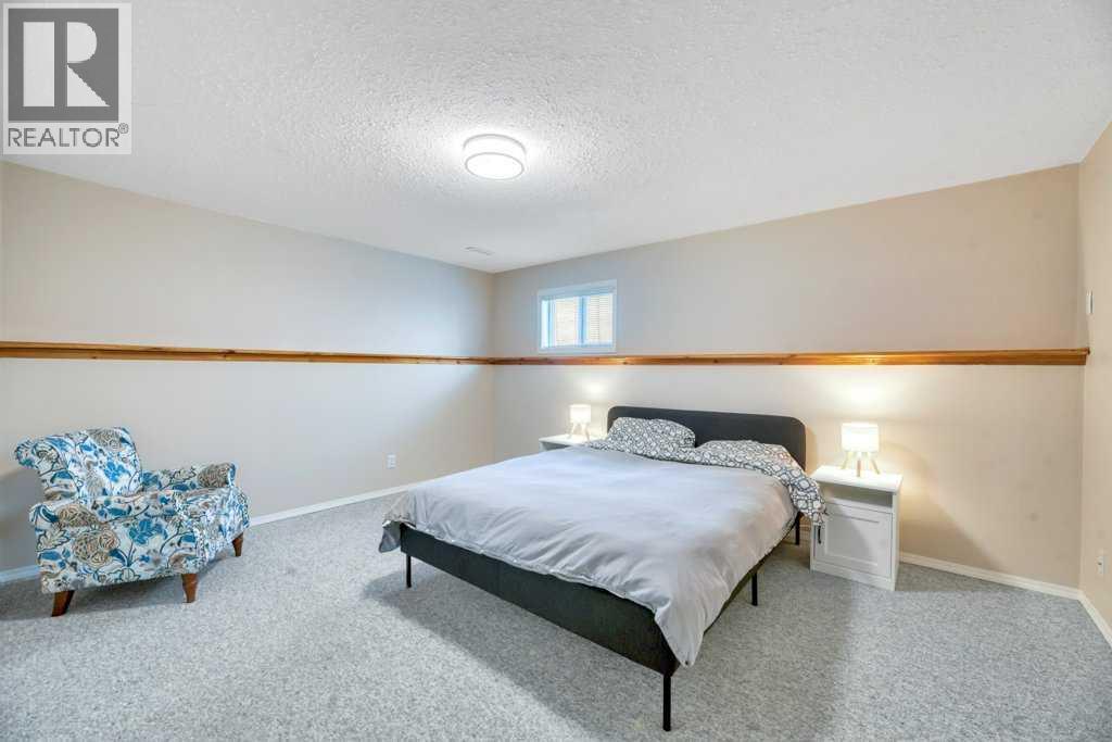 303 Strathaven Drive - 40