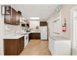 2100 Balmer Drive, Elkford, BC V0B1H0 Photo 17