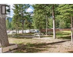 2100 Balmer Drive, Elkford, BC V0B1H0 Photo 30