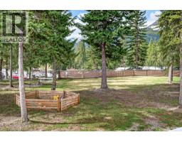 2100 Balmer Drive, Elkford, BC V0B1H0 Photo 29