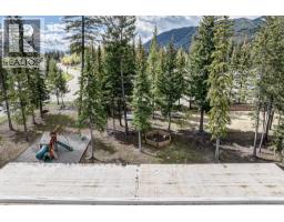 2100 Balmer Drive, Elkford, BC V0B1H0 Photo 25