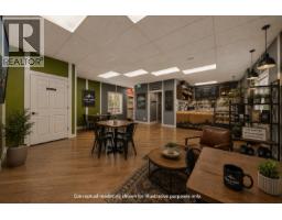 2100 Balmer Drive, Elkford, BC V0B1H0 Photo 16