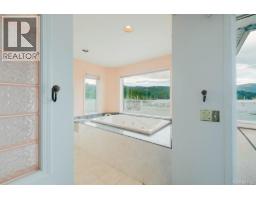 7014 Brentwood Dr, Central Saanich, BC V8M1B4 Photo 41