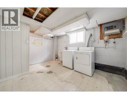 381 Carling, Windsor, ON N8S3X7 Photo 37