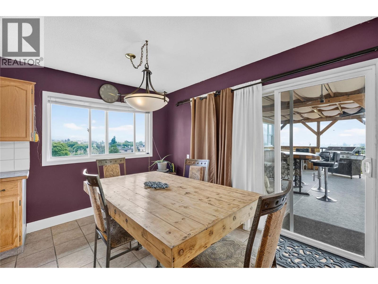 355 & 357 Gwyer Street - 33