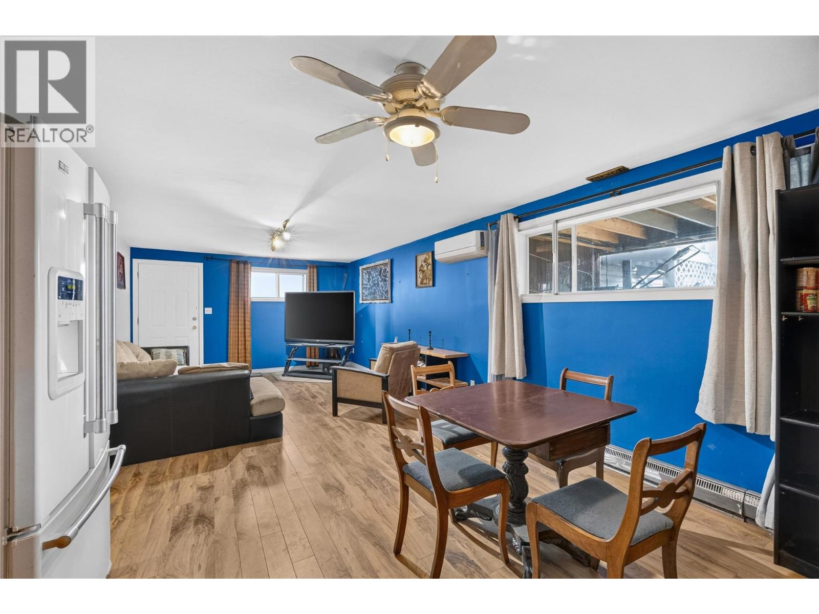 355 & 357 Gwyer Street - 51
