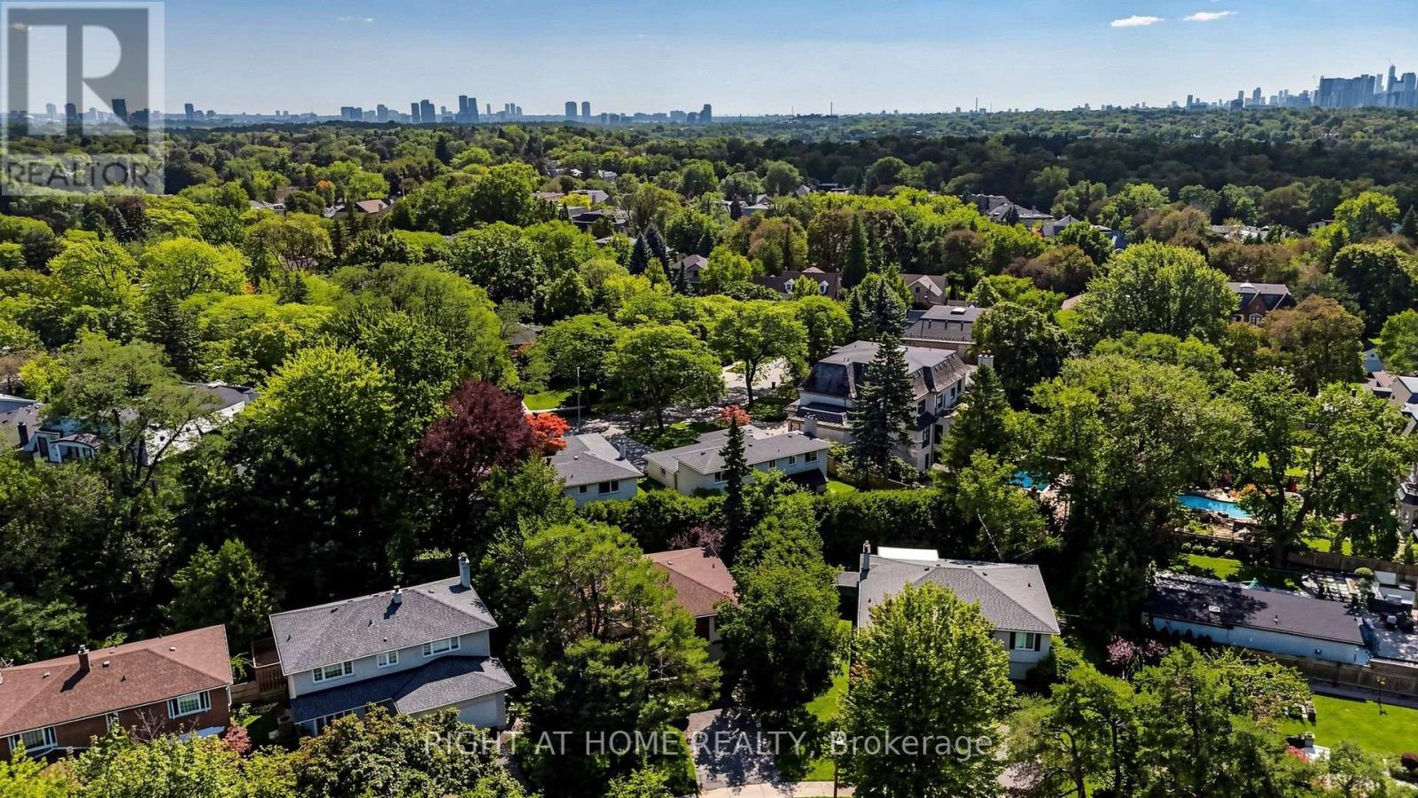 7 THE LINKS ROAD - 46