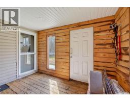 Enclosed porch - Meadows Acreage, St  Louis Rm No  431, SK S0J2C0 Photo 6