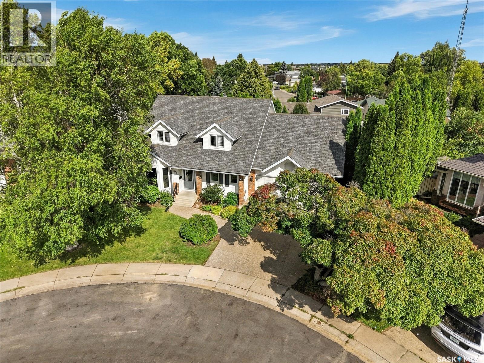 334 Mulcaster COURT - 1