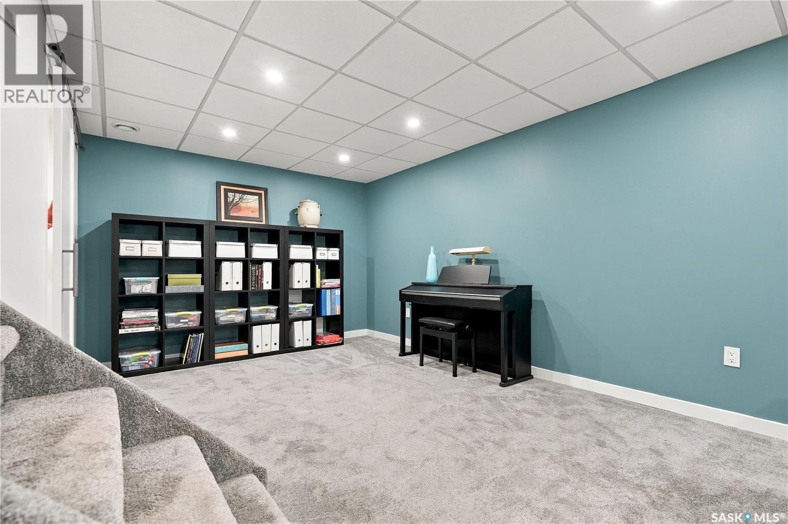 334 Mulcaster COURT - 48