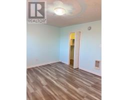 228 Main Street North thumbnail 31
