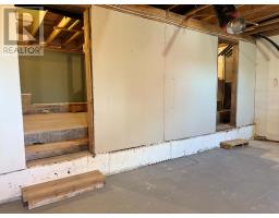 228 Main Street North thumbnail 35