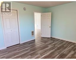 228 Main Street North thumbnail 30