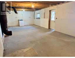 228 Main Street North thumbnail 36