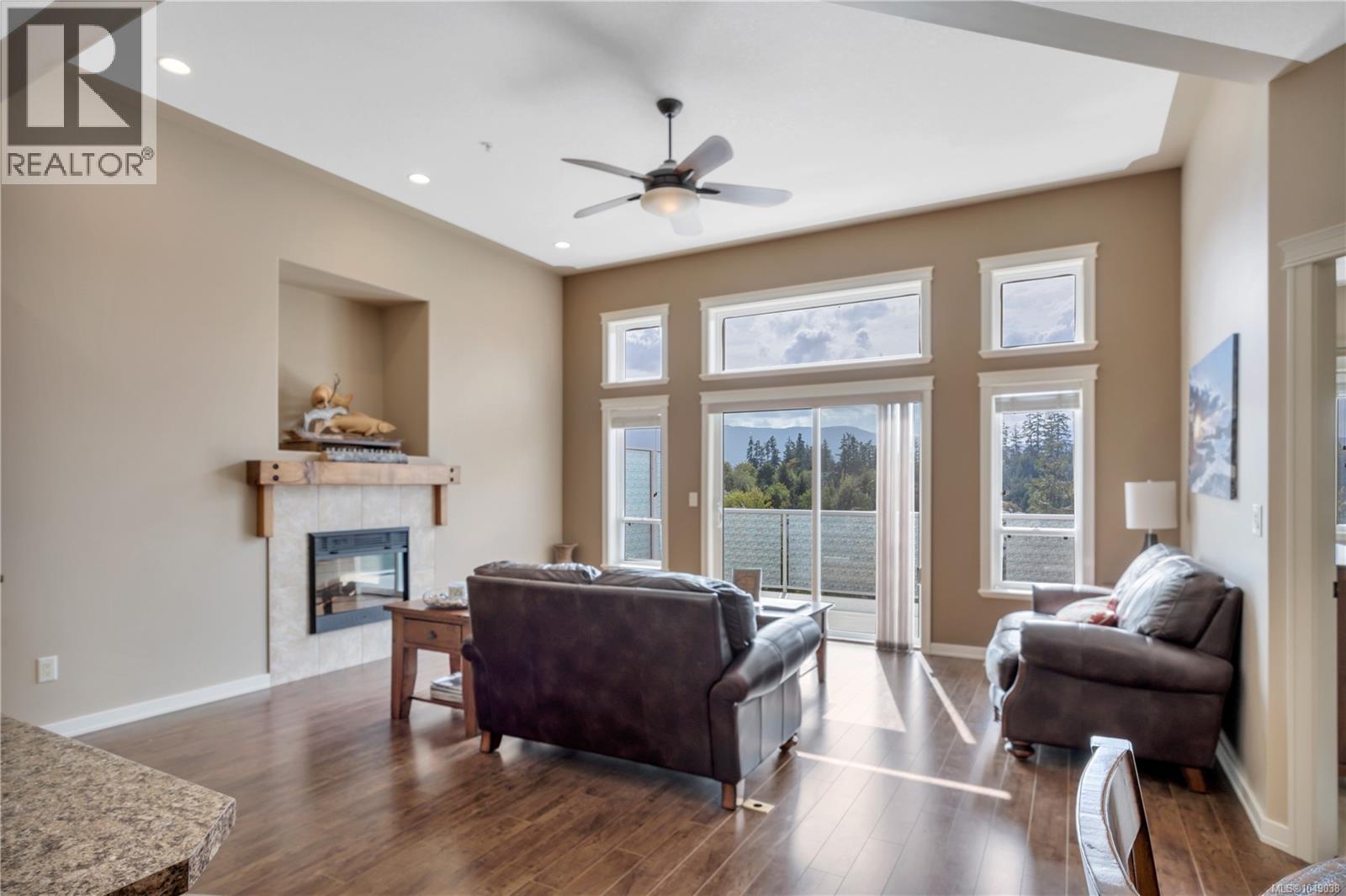 #101 6245 PLEASANT RIDGE Pl - 1