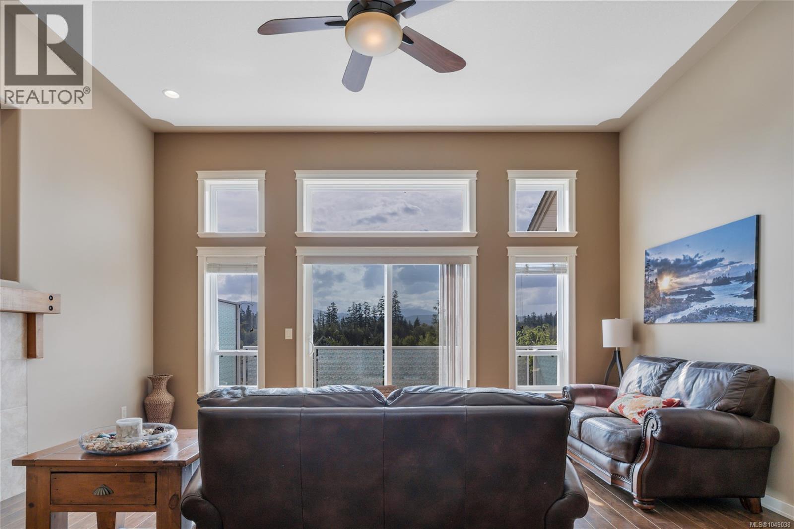 #101 6245 PLEASANT RIDGE Pl - 5