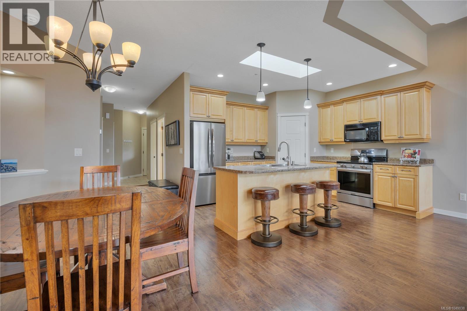 #101 6245 PLEASANT RIDGE Pl - 10