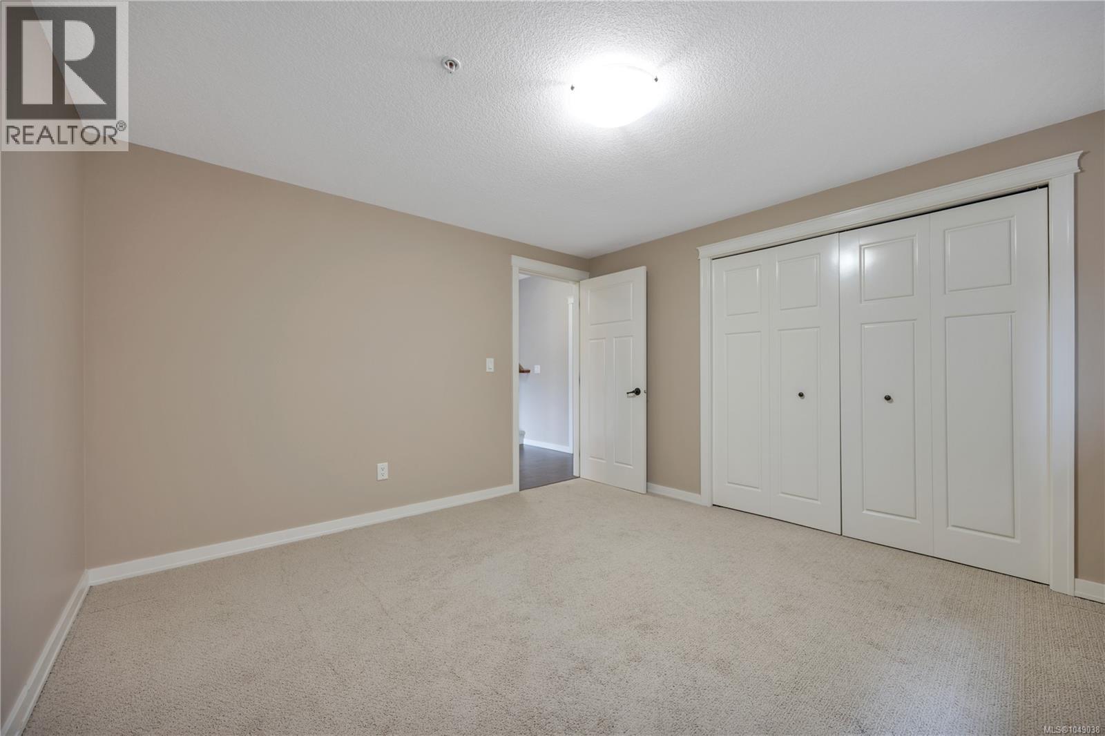 #101 6245 PLEASANT RIDGE Pl - 44