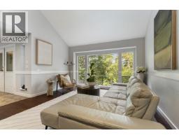 26280 Grant Avenue, Maple Ridge, BC V2W1H2 Photo 9
