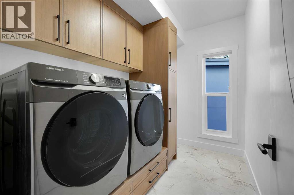 2826 31 Street SW - 16