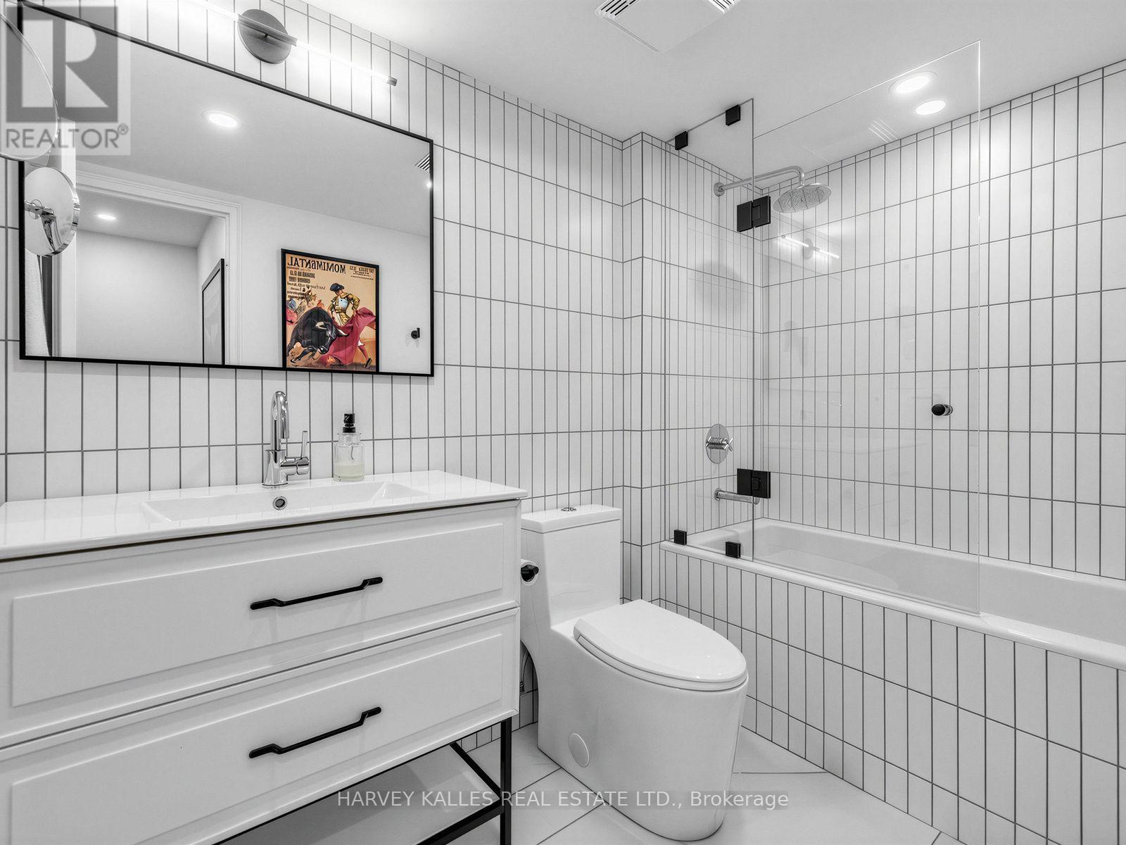 #404 349 ST. CLAIR AVENUE W - 18