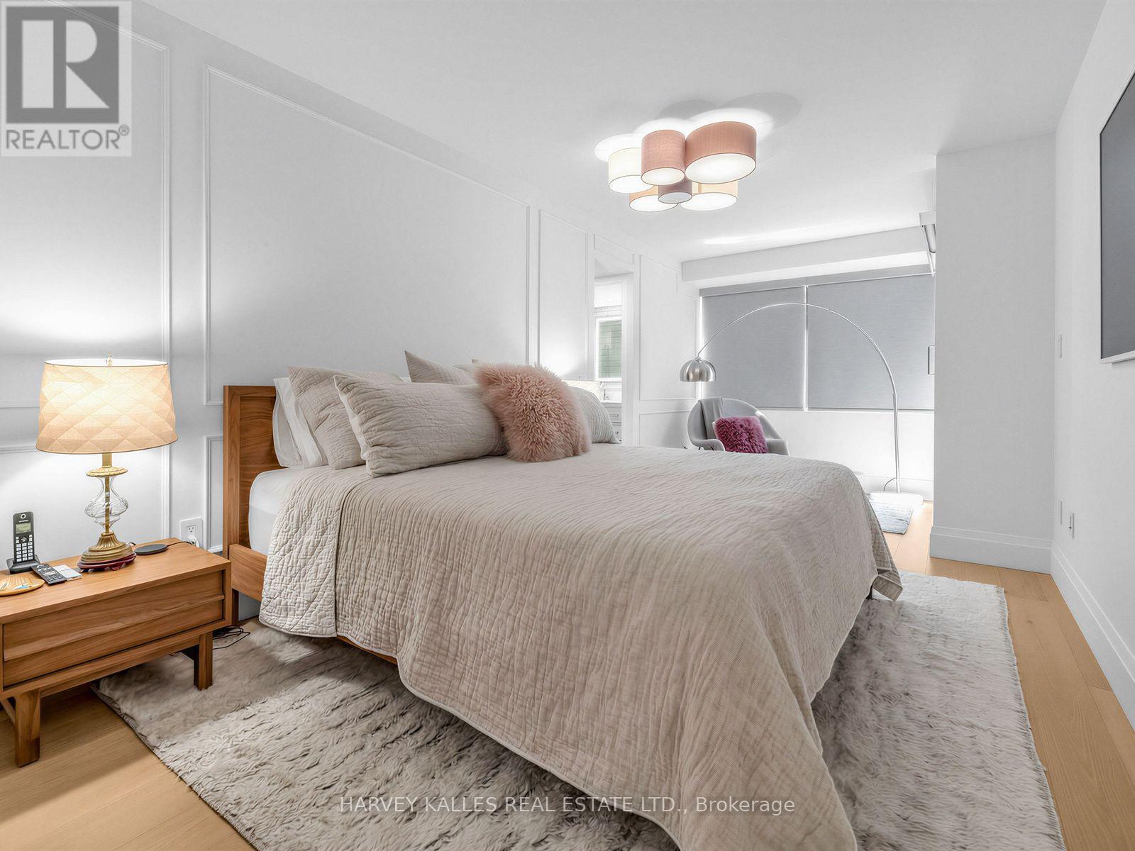 #404 349 ST. CLAIR AVENUE W - 20
