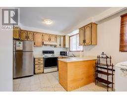 Primary Bedroom - 69 Castlebury Crescent, Toronto, ON M2H1W7 Photo 6