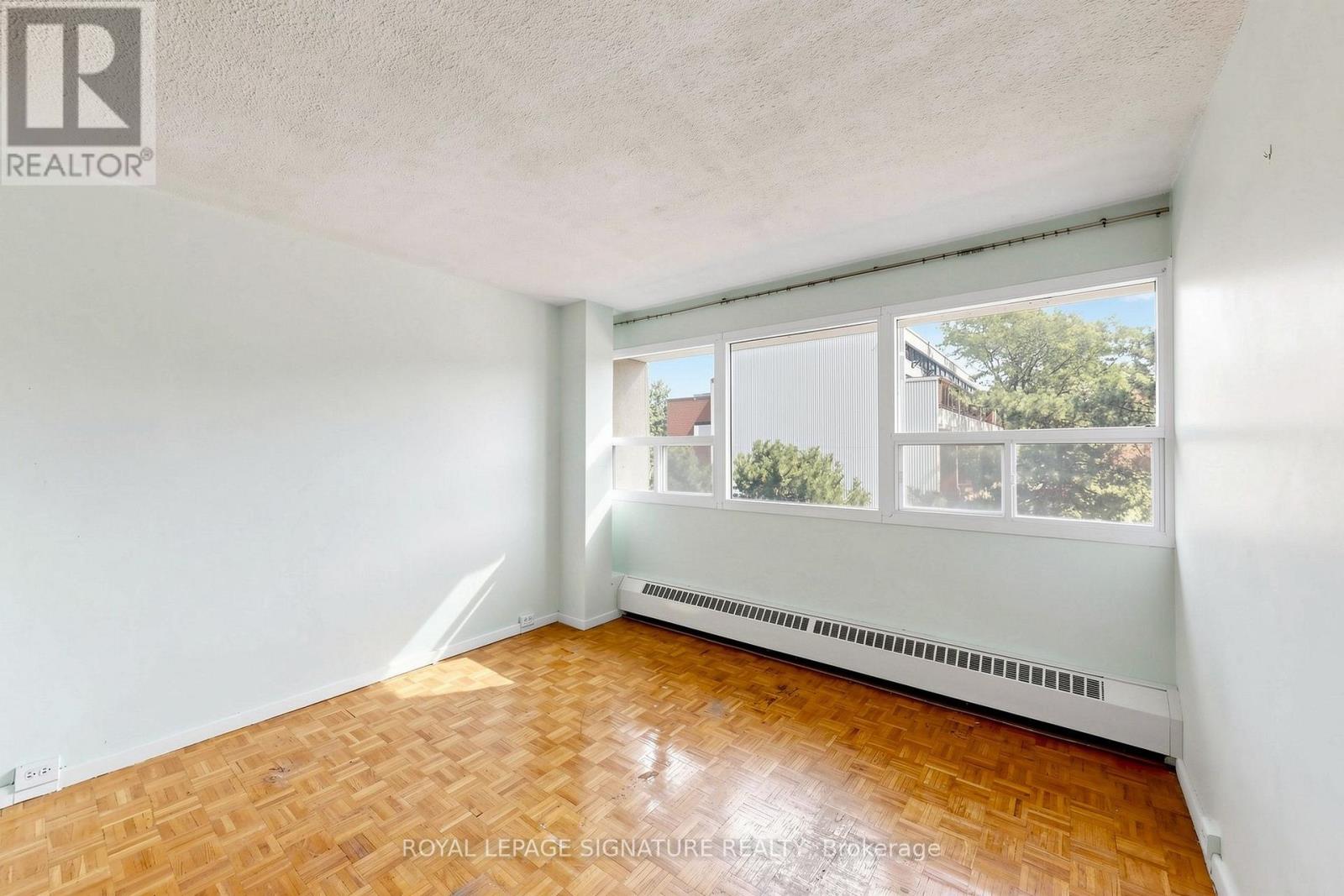 #411 100 LEEWARD GLENWAY - 11