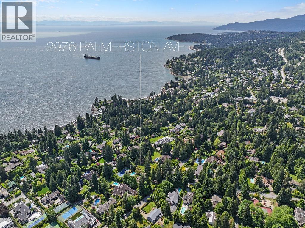 2976 PALMERSTON AVENUE, West Vancouver