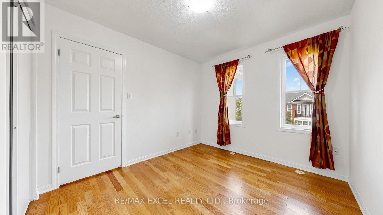 5 FERGUSON STREET - 33