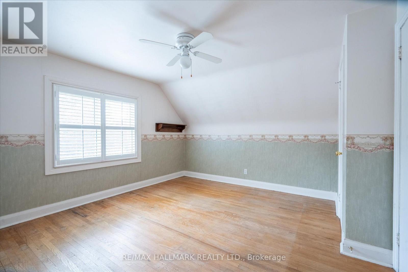 37 HOLSWADE ROAD - 22