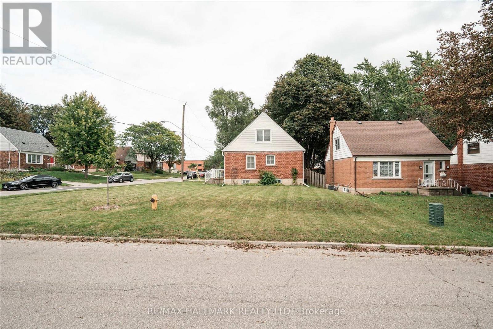 37 HOLSWADE ROAD - Image 4