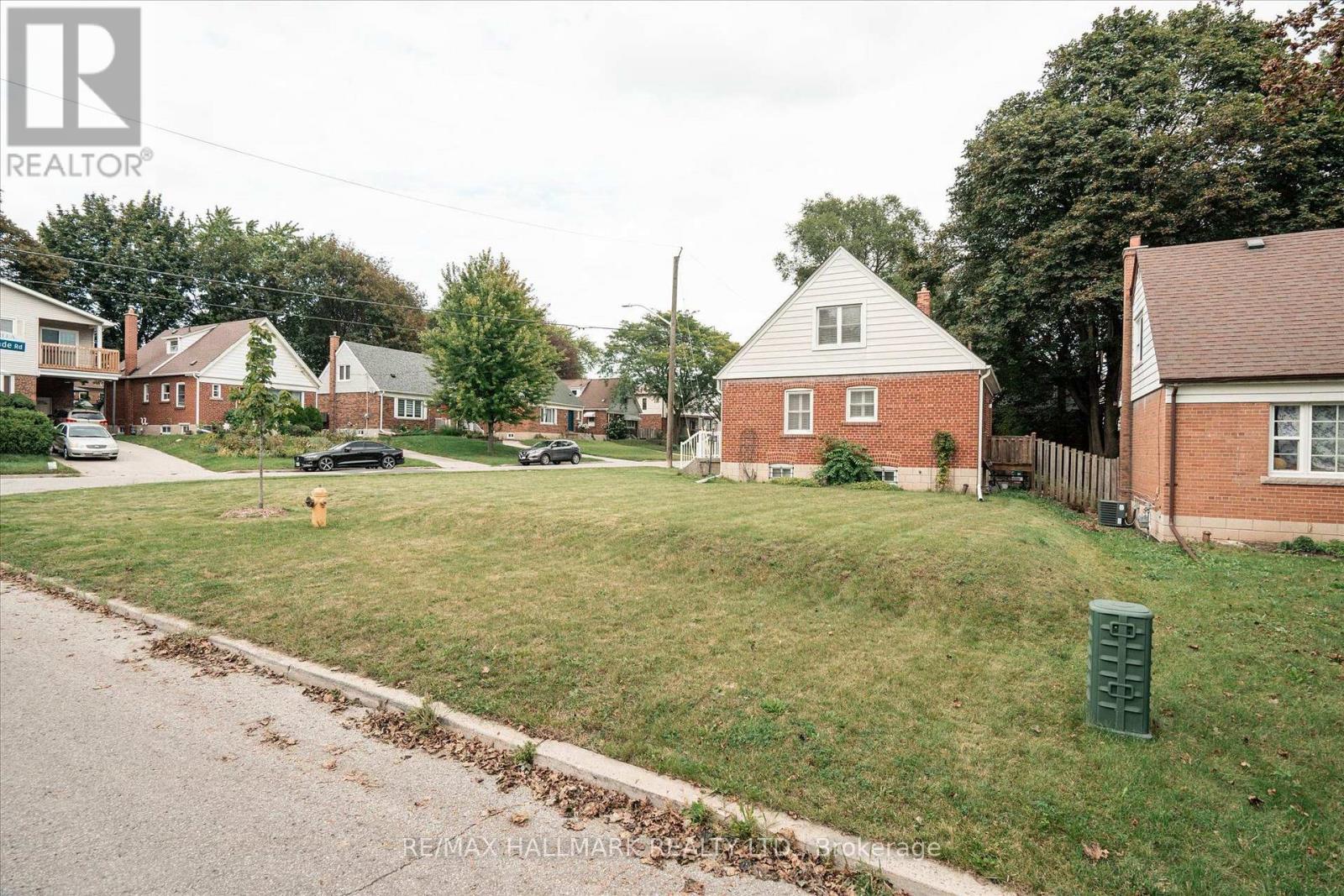 37 HOLSWADE ROAD - 5
